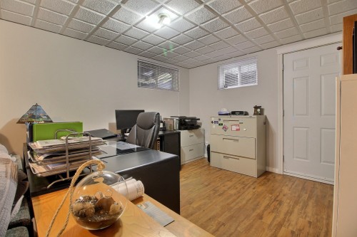 Salle familiale - 82 Rue Goudreau, Magog, QC - Indoor Photo Showing Office