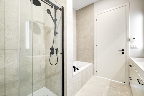 Salle de bains attenante à la CCP - Ph2006-1245 Rue Sherbrooke O., Montréal (Ville-Marie), QC - Indoor Photo Showing Bathroom