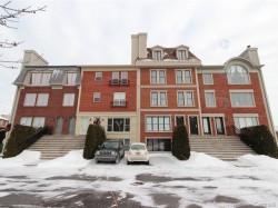 9054 Crois. du Louvre  Brossard, QC J4Y 0C8