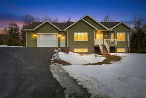 2110 10e Rue  Saint-Georges, QC G5Z 1V7