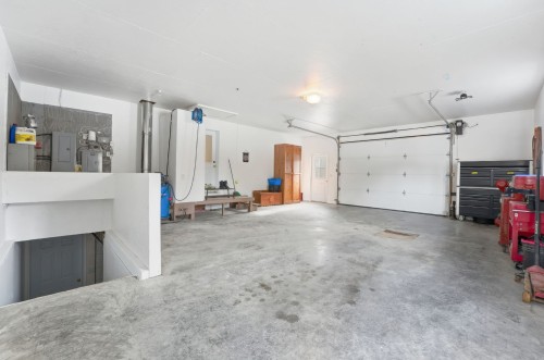 Garage - 2110 10E Rue, Saint-Georges, QC - Indoor Photo Showing Garage