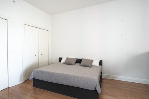 Master Bedroom - 405-1000 Rue Lapierre, Montréal (Lasalle), QC - Indoor Photo Showing Bedroom