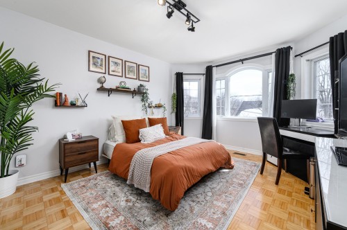 Bedroom - 1220 Rue Brigitte, Laval (Sainte-Dorothée), QC - Indoor Photo Showing Bedroom