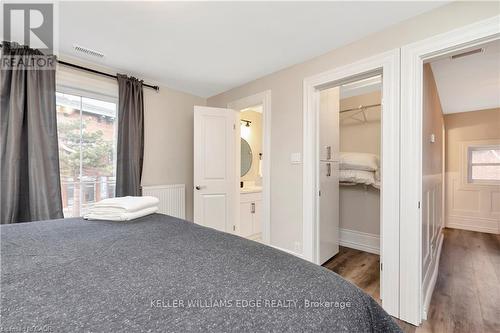 232 Bay Street N, Hamilton, ON - Indoor Photo Showing Bedroom