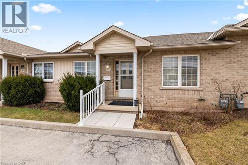 24 KENYON Crescent Unit# 15  Grimsby, ON L3M 5S4