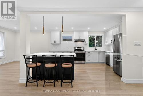 646 Cumberland Avenue, Burlington, ON - Indoor