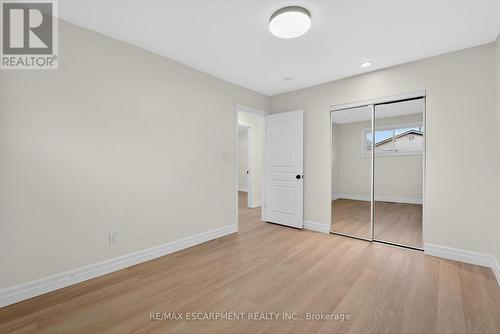 646 Cumberland Avenue, Burlington, ON - Indoor Photo Showing Other Room