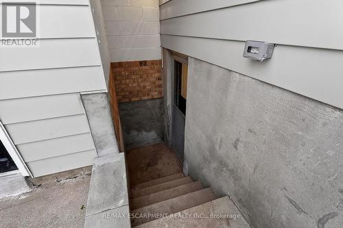 646 Cumberland Avenue, Burlington, ON - Outdoor With Exterior