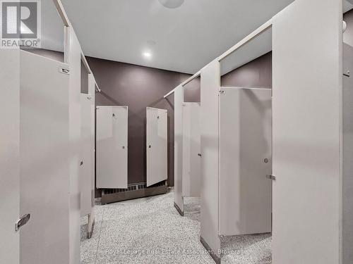1850 Dundas Street, Mississauga, ON 