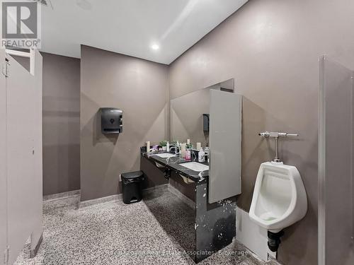 1850 Dundas Street, Mississauga, ON 