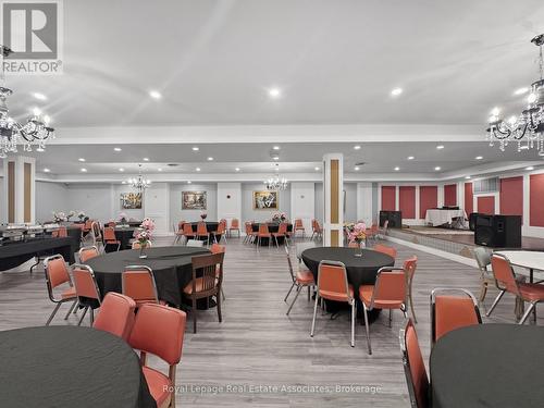 1850 Dundas Street, Mississauga, ON 