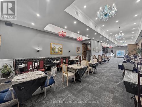 1850 Dundas Street, Mississauga, ON 