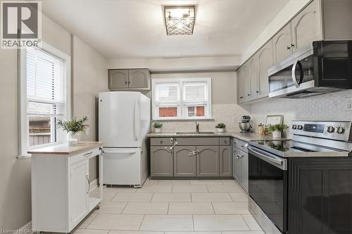 652 Weber Street E, Kitchener, ON 