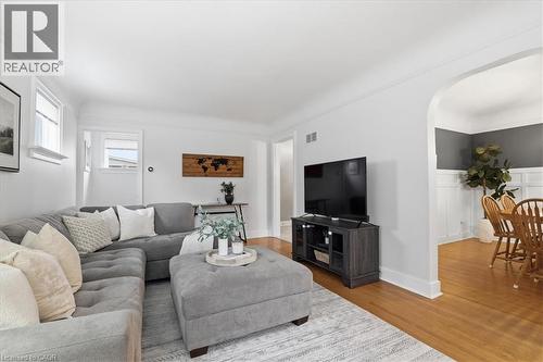 652 Weber Street E, Kitchener, ON 