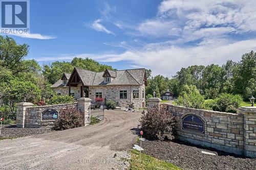 2733 TAUNTON ROAD  Clarington, ON L1C 7B1