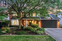 4 HERITAGE GROVE CRESCENT  Ottawa, ON K2S 1R2