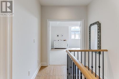 89 Maple Fields Circle, Aurora, ON - Indoor Photo Showing Other Room