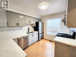 14 - 900 DUNDAS STREET W  Mississauga, ON L5C 3B3