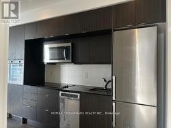 1910 - 10 YORK STREET  Toronto, ON M5J 0E1