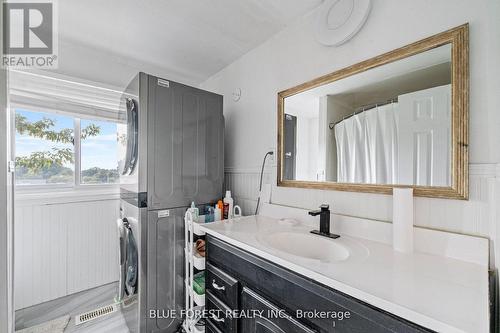 992 Eagle Court, London South (South J), ON - Indoor Photo Showing Laundry Room