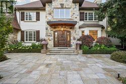 32 WEMBLEY AVENUE Markham, ON L3R 2A9