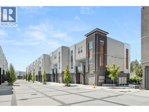 610 Academy Way Unit# 38  Kelowna, BC V1V 0H2