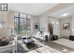 104 293 SMITHE STREET  Vancouver, BC V6B 5W4