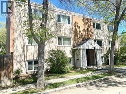 6 4 Neill PLACE  Regina, SK S4N 2V4