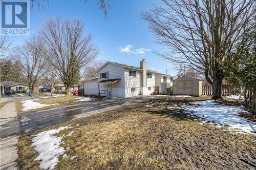 74 Helene Crescent, Waterloo, ON - Outdoor