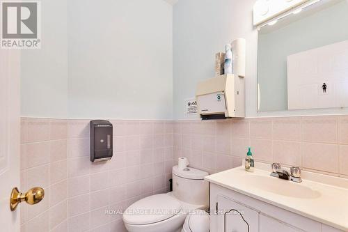 215 Simcoe Street N, Oshawa (O'Neill), ON 