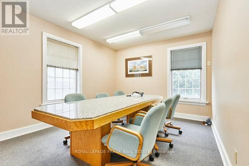 215 Simcoe Street N, Oshawa (O'Neill), ON 