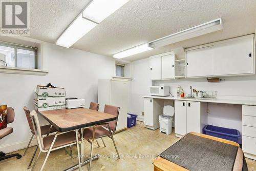 215 Simcoe Street N, Oshawa (O'Neill), ON 