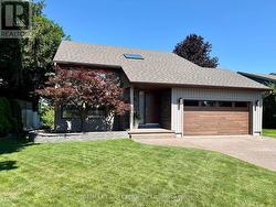 222 PENETANGORE ROW Kincardine, ON N2Z 2P6