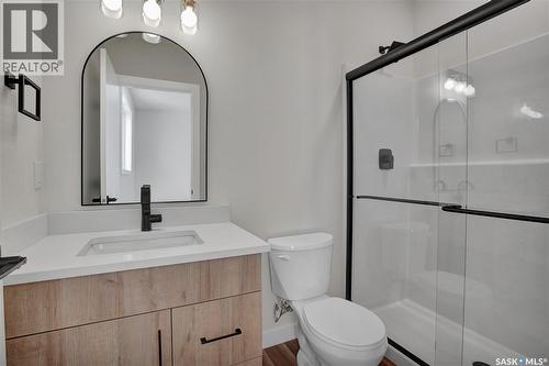 220 Veterans Drive, Warman, SK - Indoor Photo Showing Bathroom