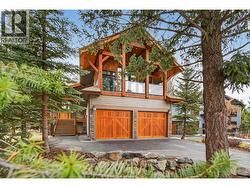 835 Lakeview Meadows Green Invermere, BC V0A 1K3