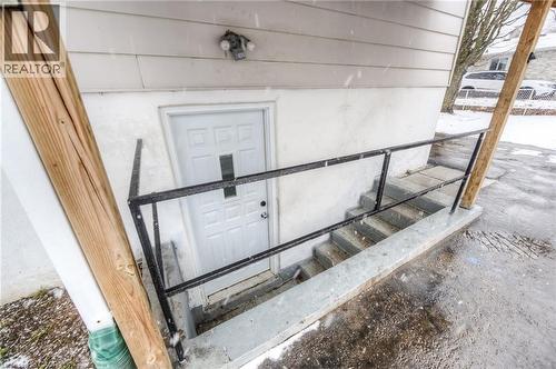 74 Helene Crescent, Waterloo, ON - Outdoor