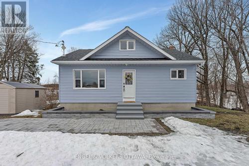 4868 FERRY ROAD  Ottawa, ON K0A 1X0