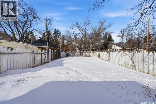 414 18Th Avenue, Regina, SK - Outdoor