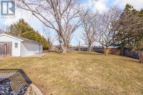 1483 Brenner Crescent, Burlington, ON - Outdoor