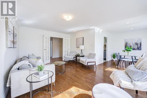 1483 Brenner Crescent, Burlington, ON - Indoor Photo Showing Living Room