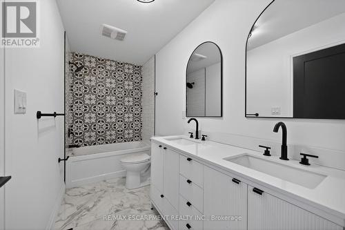 1036 Garth Street, Hamilton, ON - Indoor Photo Showing Bathroom