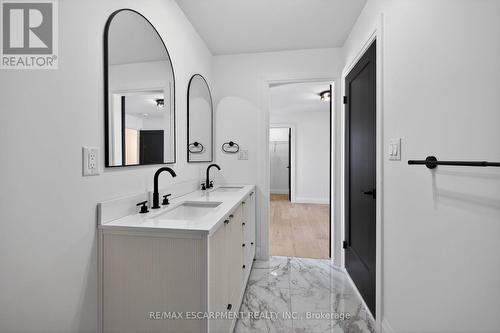 1036 Garth Street, Hamilton, ON - Indoor