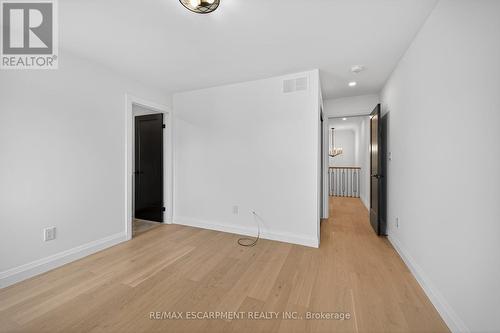 1036 Garth Street, Hamilton, ON - Indoor Photo Showing Other Room