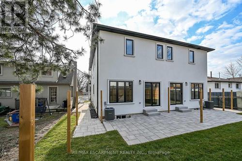 1036 Garth Street, Hamilton, ON - Outdoor