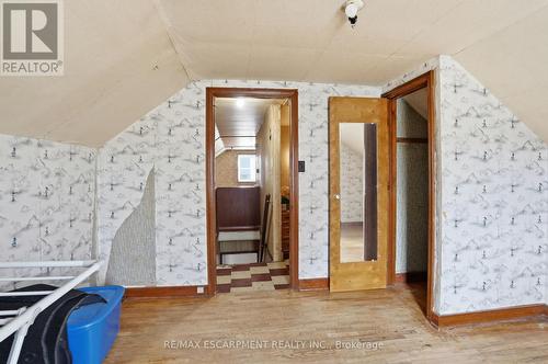 560 Stone Church Road E, Hamilton, ON - Indoor Photo Showing Other Room