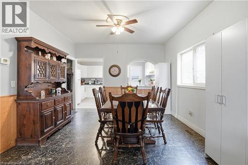 16 Albemarle Street, Hamilton, ON - Indoor Photo Showing Dining Room