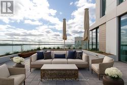 912 - 118 MERCHANTS' WHARF  Toronto, ON M5A 0L3