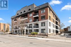 105 - 323 WINONA AVENUE  Ottawa, ON K1Z 5H3