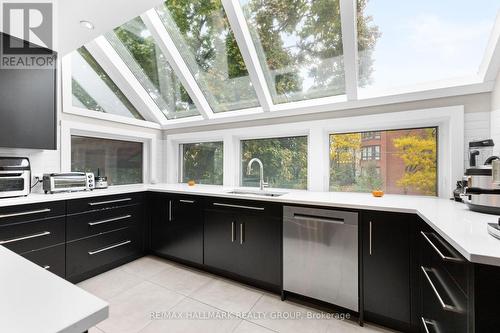 501 Wilbrod Street, Ottawa, ON - Indoor Photo Showing Kitchen