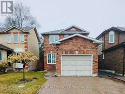 18 DUNSMORE CRESCENT  Richmond Hill, ON L4C 0C4
